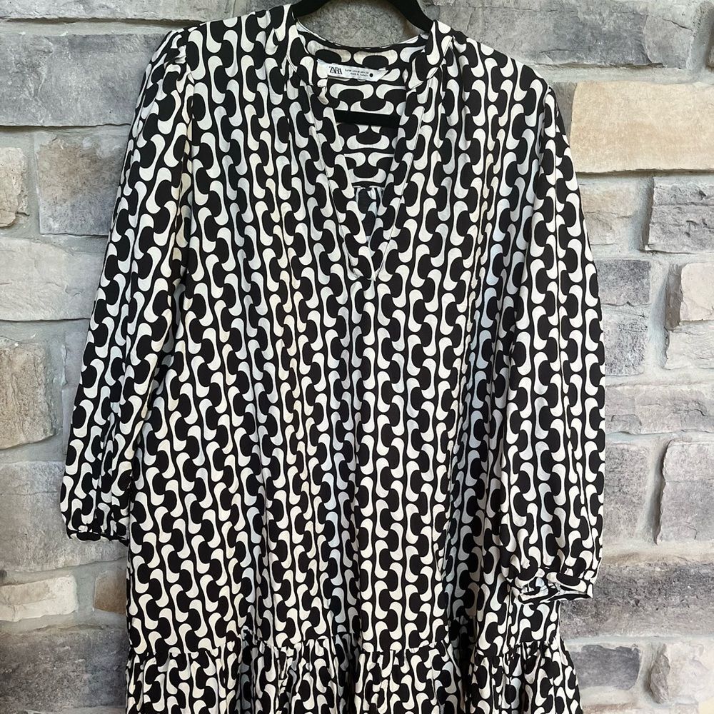 Zara Black and White Ruffle Hem Dress